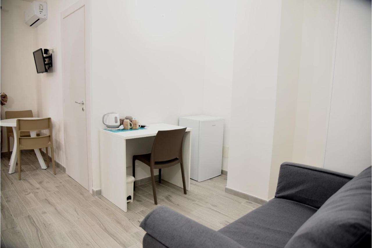 In Centro Rooms Vicino Cefalu Self-Chek-In Campofelice Di Roccella Ngoại thất bức ảnh