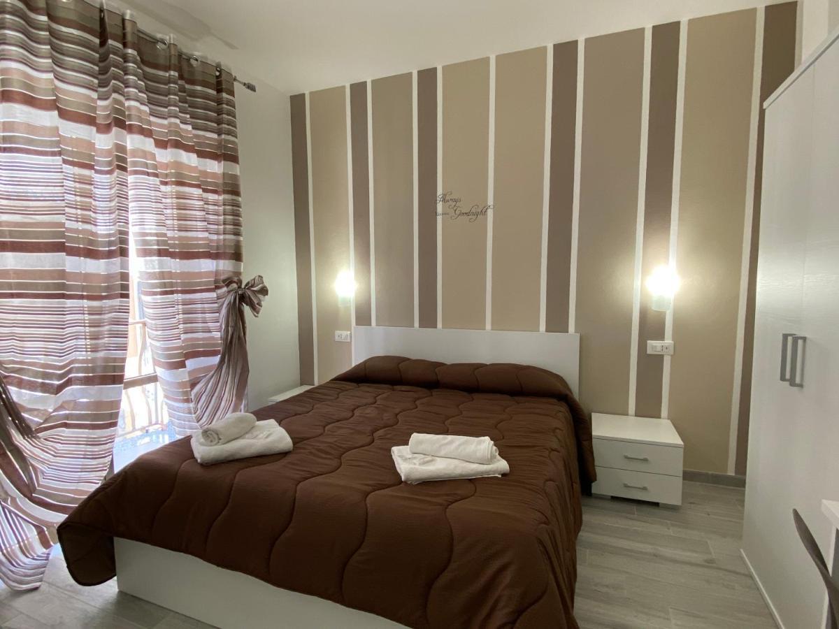 In Centro Rooms Vicino Cefalu Self-Chek-In Campofelice Di Roccella Ngoại thất bức ảnh