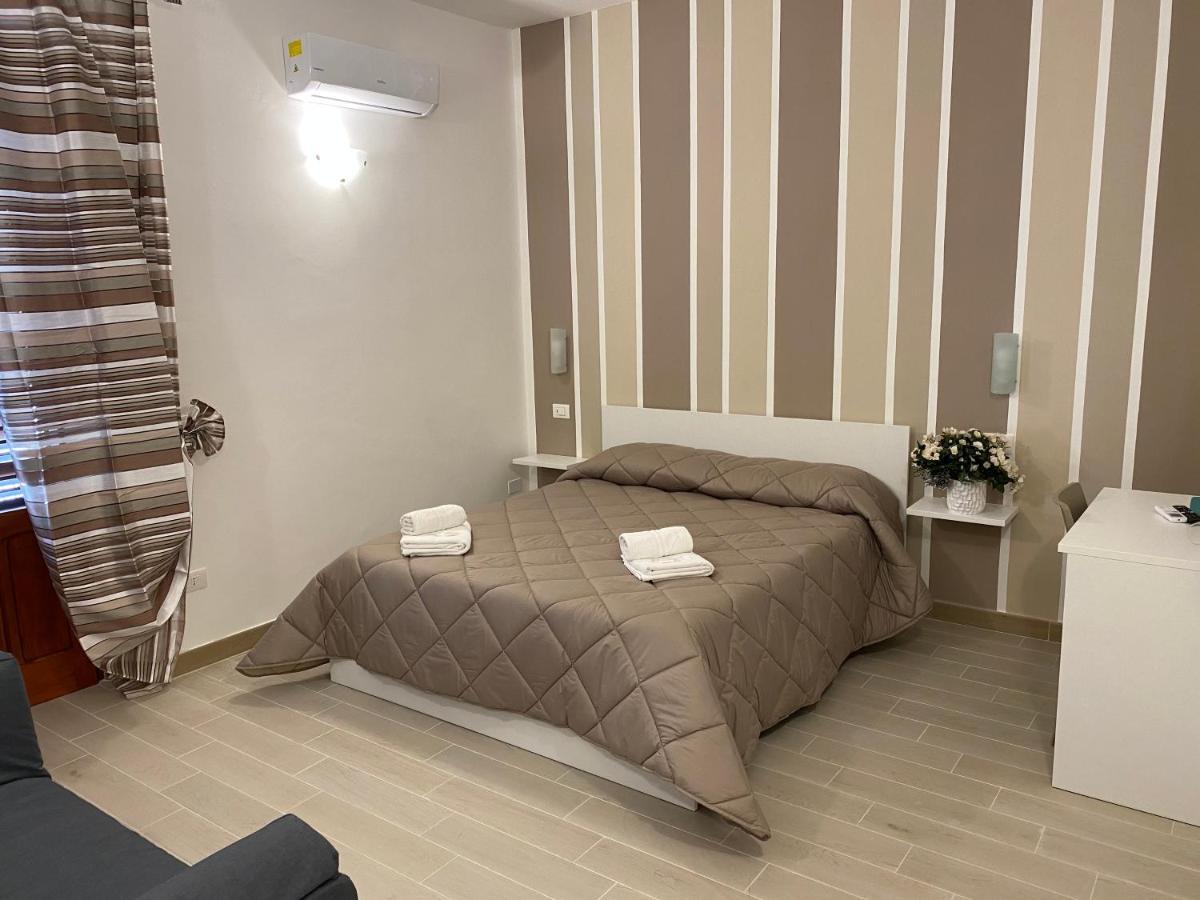 In Centro Rooms Vicino Cefalu Self-Chek-In Campofelice Di Roccella Ngoại thất bức ảnh